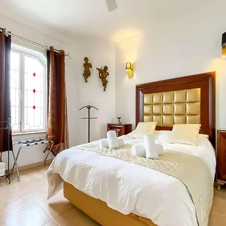 Autre Chose Villa